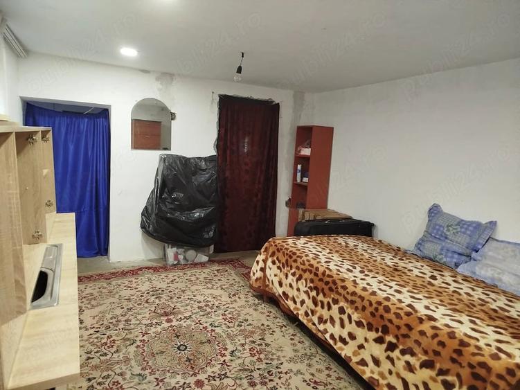 Casă cu 3 camere cu Teren 457 Mp în Central