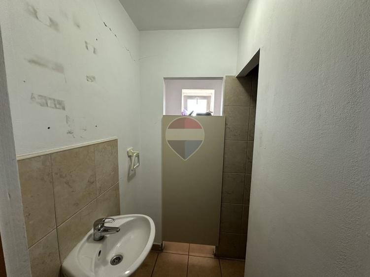 Birou, de 115 mp, în 6 Vânători