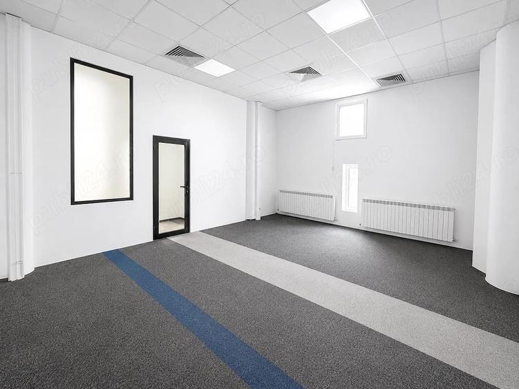 Spațiu comercial, de 300 mp, în Central
