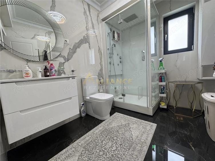 Casă cu 7 camere cu Teren 165 Mp în Metalurgiei