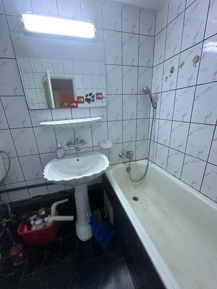 Garsonieră decomandată, mobilată în Nerva Traian