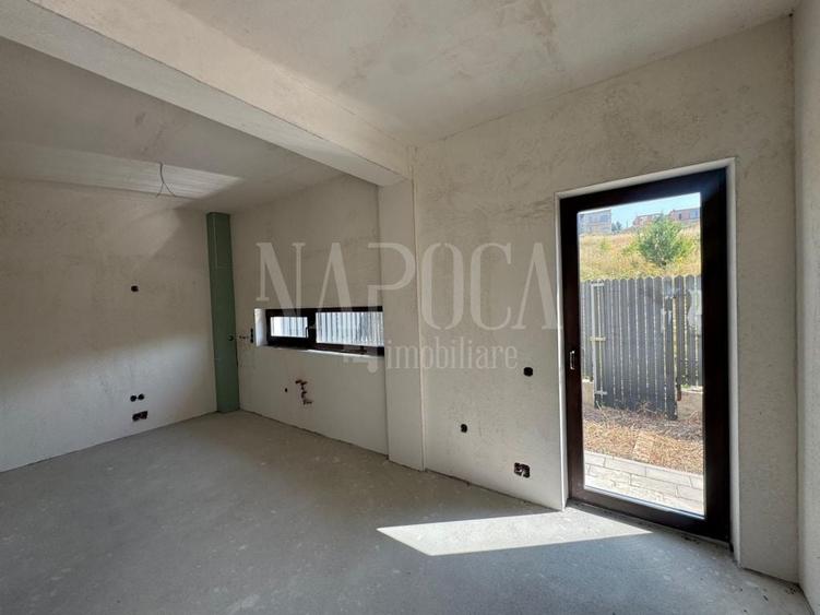 Duplex cu 4 camere cu Canalizare în Iris