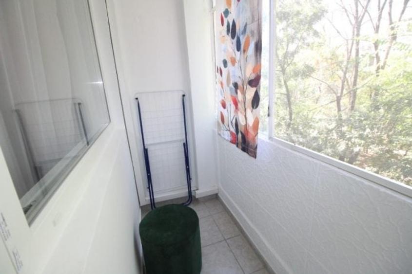 Apartament cu 2 camere decomandat, mobilat în Drumul Taberei