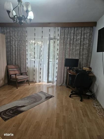 Garsonieră decomandată în Central