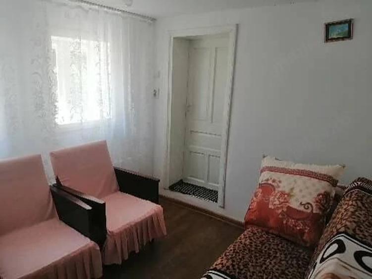Casă cu 2 camere cu Teren 1000 Mp în Havârna