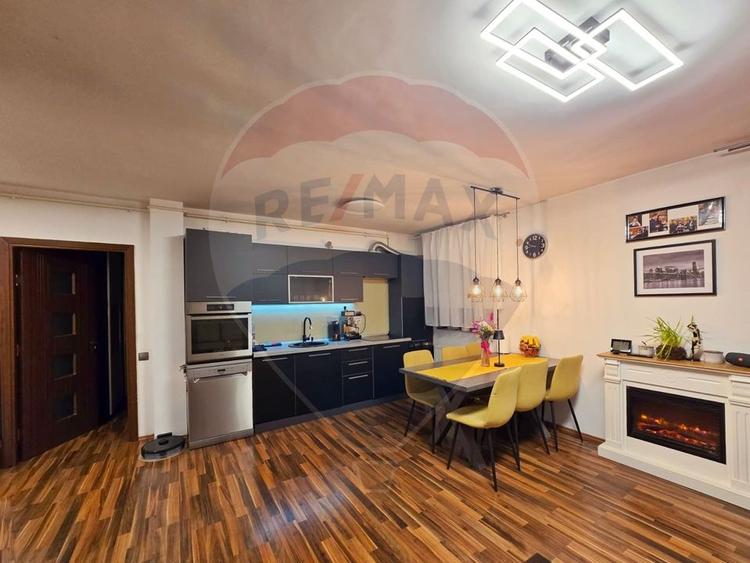 Apartament cu 2 camere semidecomandat, mobilat în Florești
