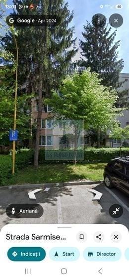 Apartament cu 3 camere semidecomandat în Astra