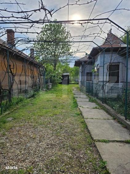 Casă cu 4 camere în Central