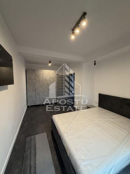 Apartament cu 3 camere decomandat în Dumbrăvița