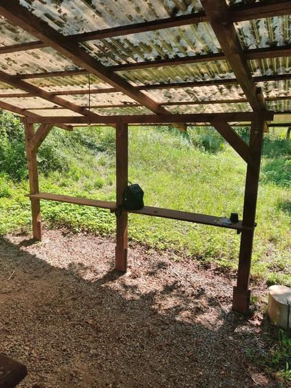 Casă cu 2 camere cu Teren 1500 Mp în Valea