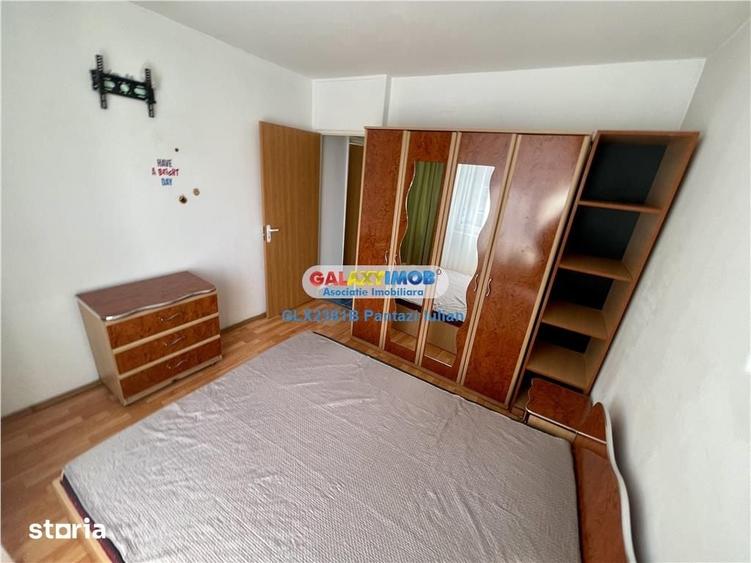Apartament cu 3 camere semidecomandat în Militari