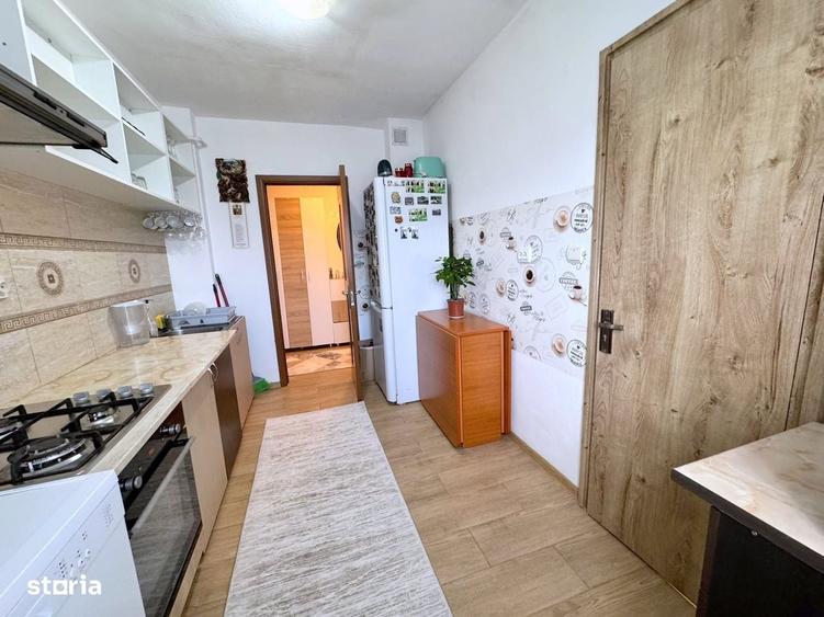 Apartament cu 2 camere decomandat în Energiei