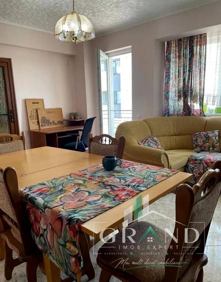 Apartament cu 3 camere semidecomandat, mobilat în Dâmbul Rotund