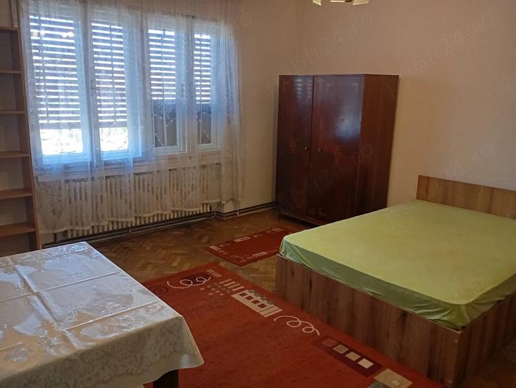Dau in chirie aparatment la casa ,zona Andrei Muresanu Cluj Napoca - 1