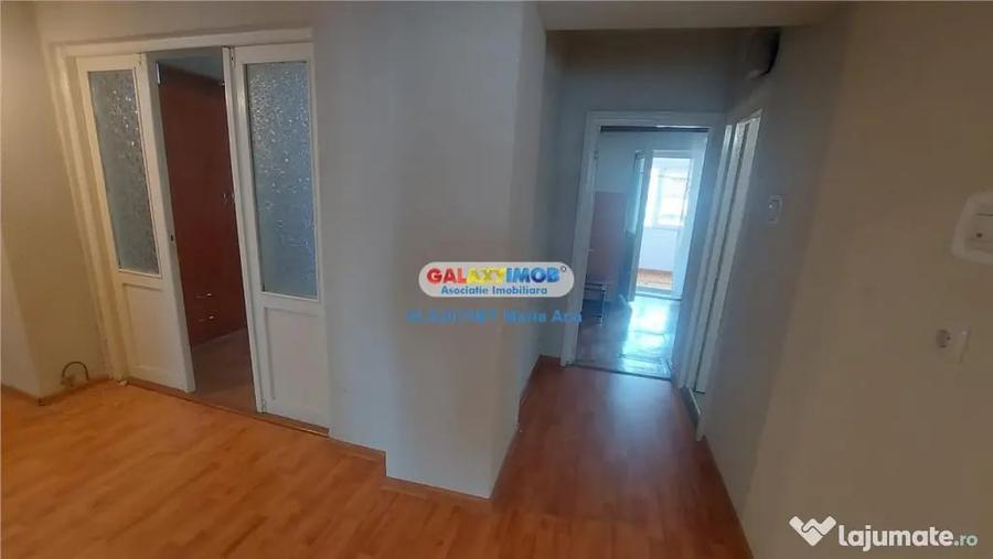 Apartament cu 4 camere decomandat în Ultracentral