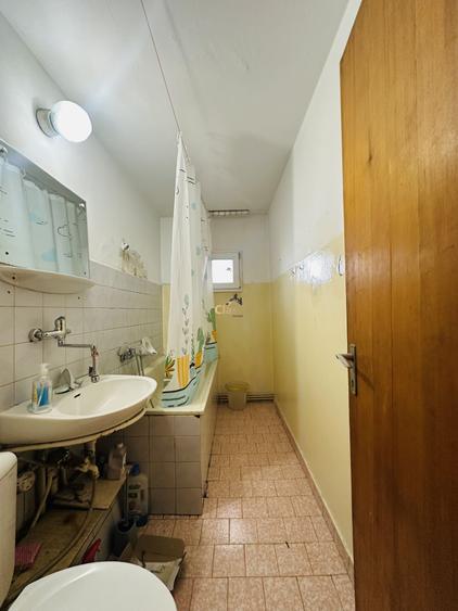Apartament cu 3 camere decomandat, mobilat în Mănăștur