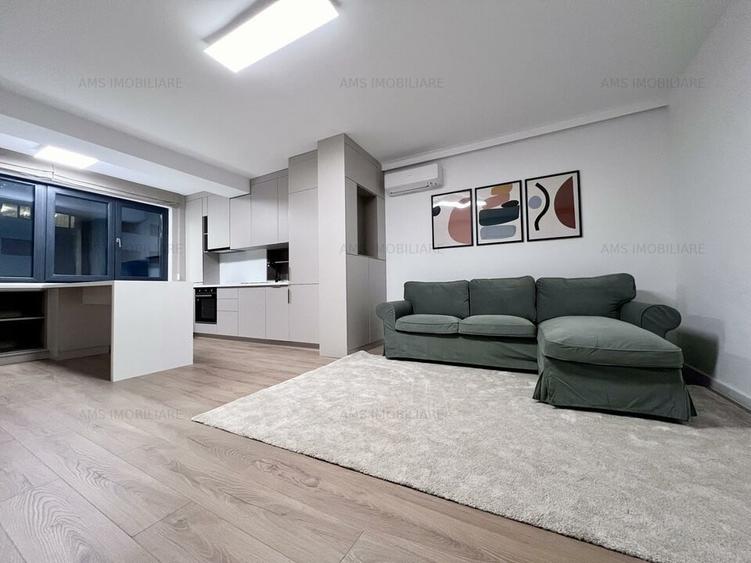 Apartament cu 2 camere semidecomandat, mobilat în Pipera