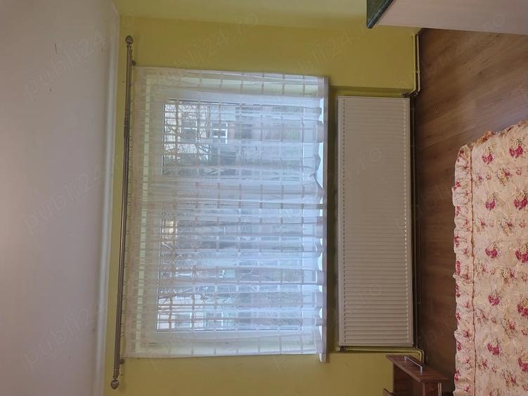 Apartament cu 3 camere decomandat în Săsar