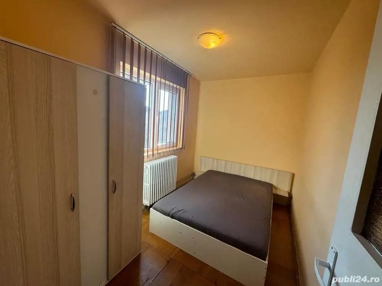 Apartament cu 3 camere semidecomandat în Șagului