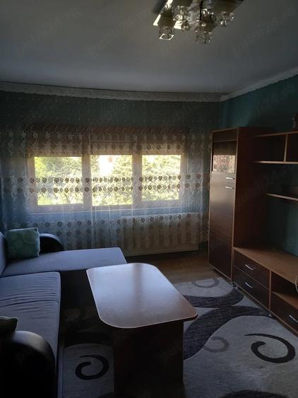 Apartament cu 2 camere semidecomandat în Govândari
