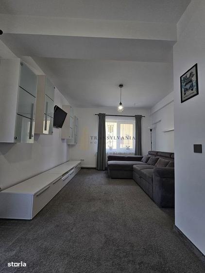 Apartament cu 3 camere decomandat în Șelimbăr — fotografia 1