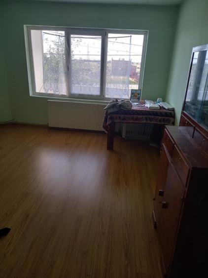Casă cu 4 camere în Mehala