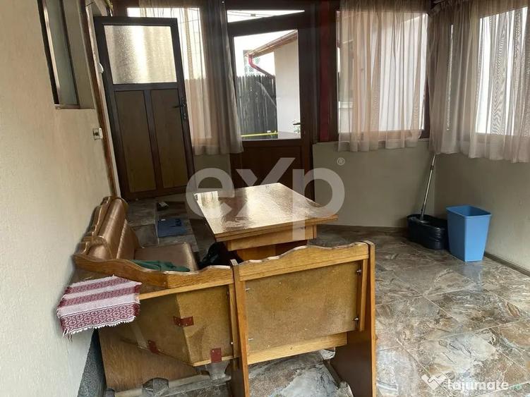 Apartament cu 2 camere decomandat în Prundu