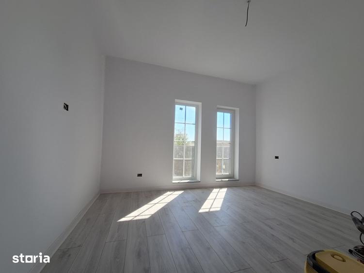 Casă cu 3 camere cu Teren 287 Mp în Sânandrei