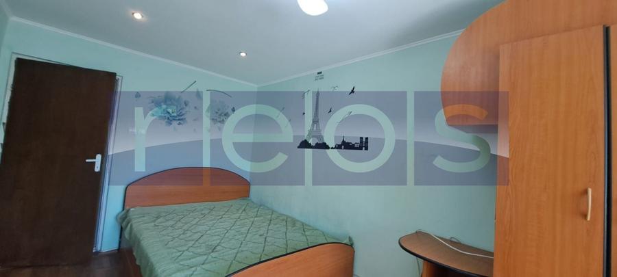 Apartament cu 4 camere decomandat, mobilat în Central