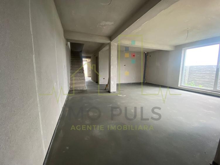 Duplex cu 4 camere cu Canalizare în Dumbrăvița