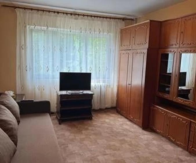 Apartament cu 2 camere în Văcăresti