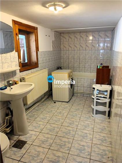 Casă individuală cu 3 camere cu Canalizare în Horpaz
