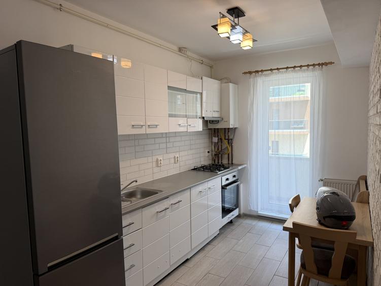Apartament cu 2 camere decomandat, mobilat în Mihai Viteazul