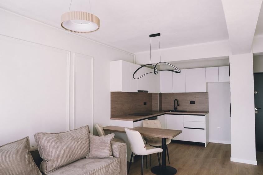 Apartament cu 2 camere decomandat, mobilat în Șelimbăr
