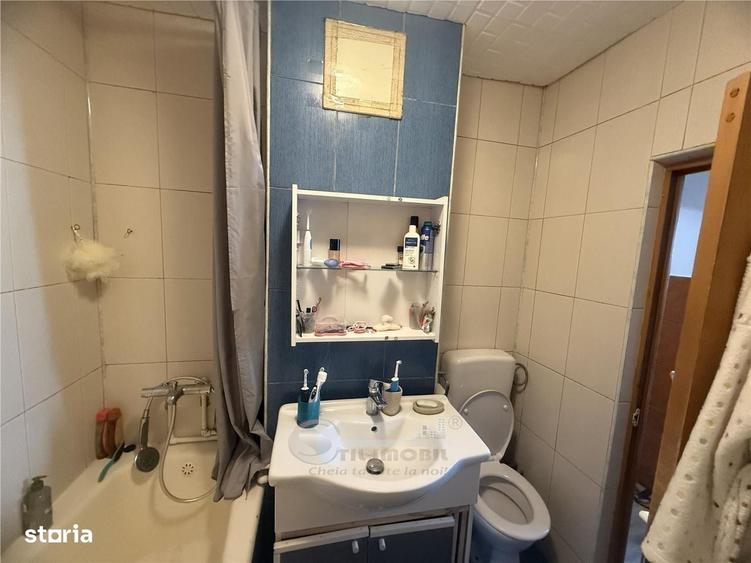 Apartament cu 2 camere decomandat în Galata