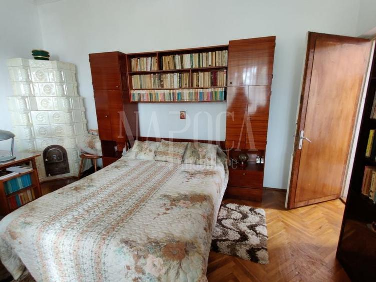 Casă individuală cu 6 camere cu Canalizare în Dâmbul Rotund