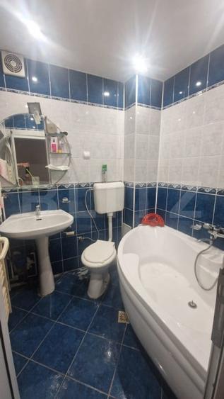 Casă individuală cu 4 camere cu Canalizare în Bartolomeu