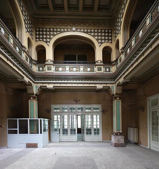 Casă cu Teren 1848 Mp în Ultracentral