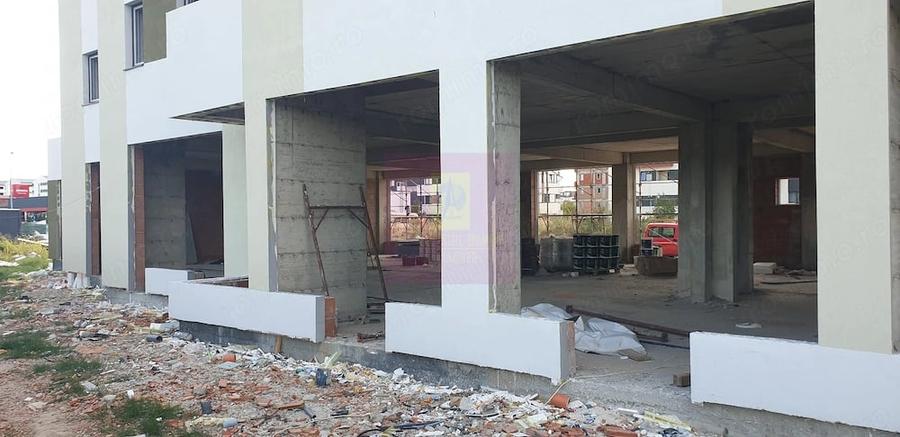 Spațiu comercial, de 330 mp, în Chiajna