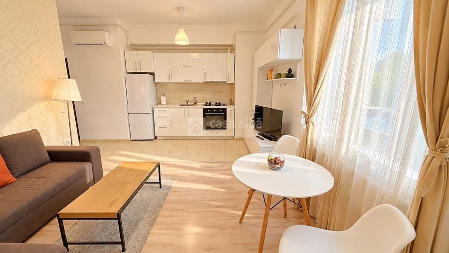 Apartament cu 2 camere nedecomandat, mobilat în Central