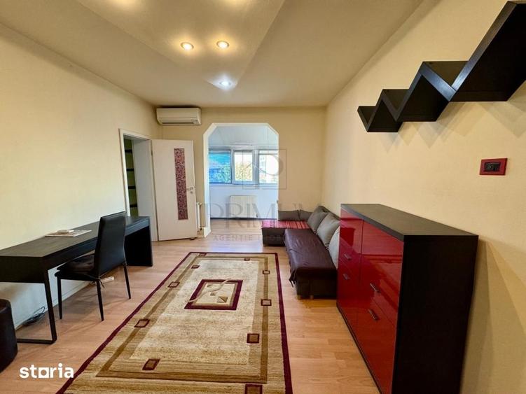 Apartament cu 2 camere semidecomandat, mobilat în Circumvalațiunii — fotografia 3