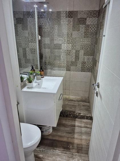 Apartament cu 2 camere semidecomandat în Dacia