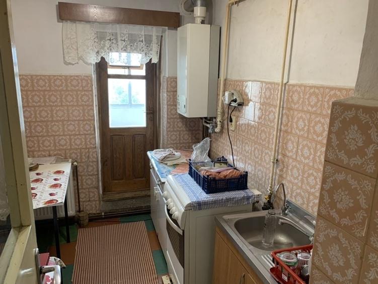 Apartament cu 3 camere decomandat în Traian