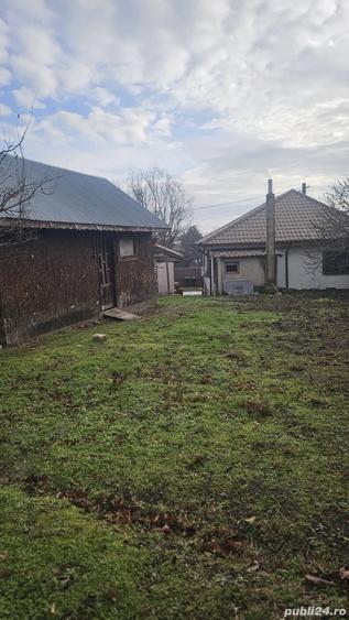 Casă cu 4 camere în Pietroasele