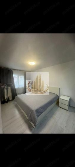 Apartament cu 4 camere decomandat în Lipovei