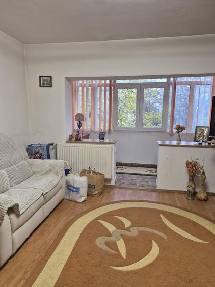 Apartament cu 2 camere decomandat în Rahova