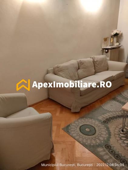Apartament cu 3 camere semidecomandat în Națiunile Unite