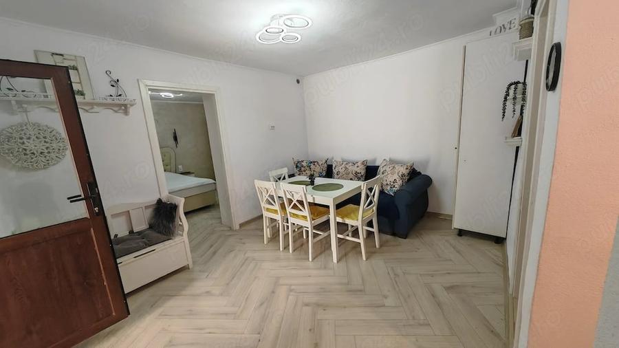 Apartament cu 2 camere semidecomandat în Central