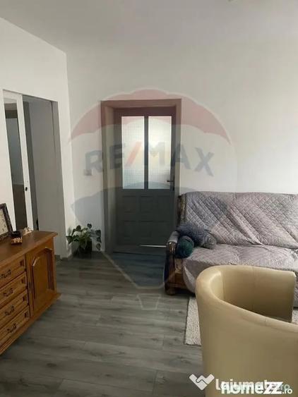 Casă cu 5 camere cu Teren 343 Mp în Central