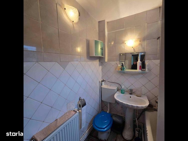 Casă cu 4 camere în Central